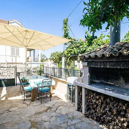 Apartment & Sunset - One Bedroom With Terrace And Garden View *