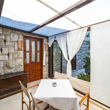 Apartment & Sunset - One Bedroom With Terrace And Garden View Dubrovnik