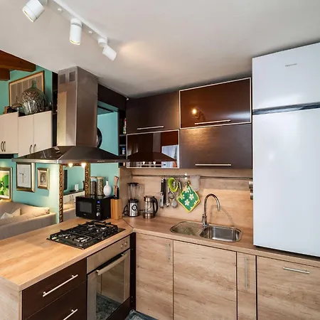 & Sunset - One Bedroom With Terrace And Garden View Apartment