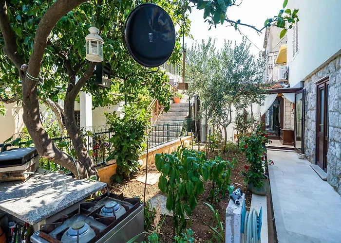 & Sunset - One Bedroom With Terrace And Garden View Apartament