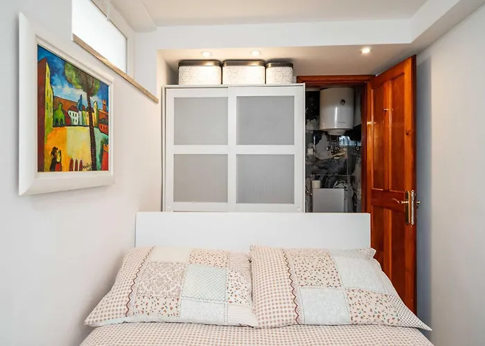 Apartament & Sunset - One Bedroom With Terrace And Garden View