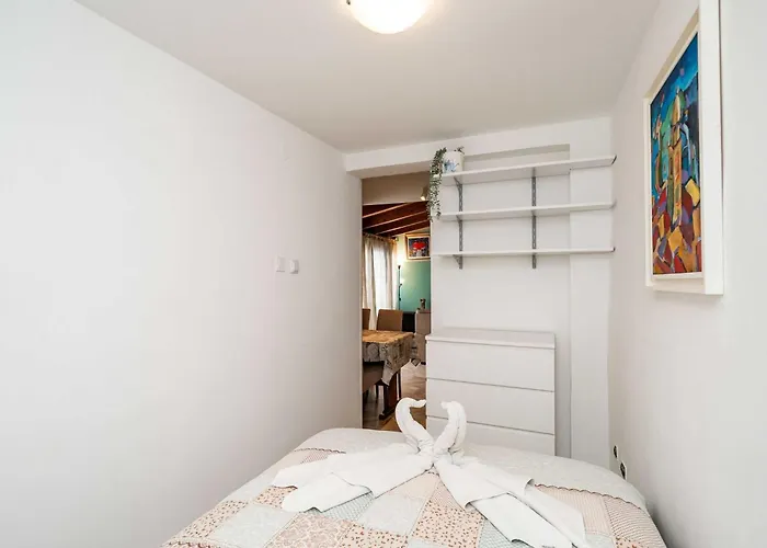 & Sunset - One Bedroom With Terrace And Garden View *