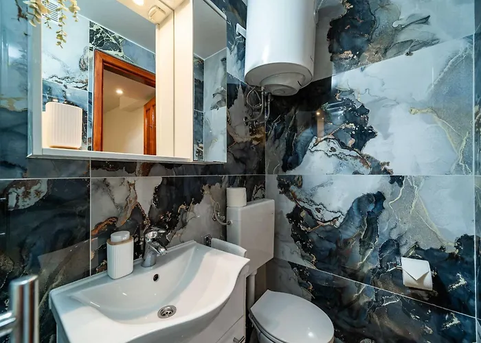 Apartament & Sunset - One Bedroom With Terrace And Garden View *